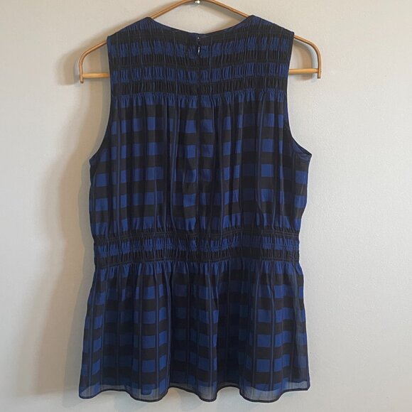 Club Monaco Geo Print Navy and Black Peplum Gathered Blouse Sleeveless Top - Picture 4 of 8